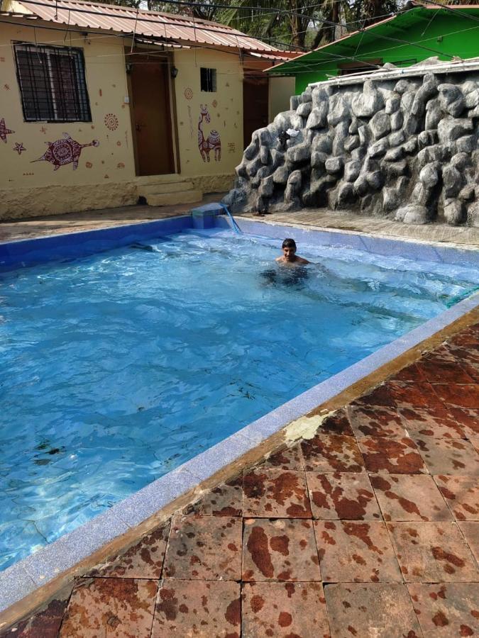Nisarg Shrushti Farmhouse Hotel Pune Exterior photo