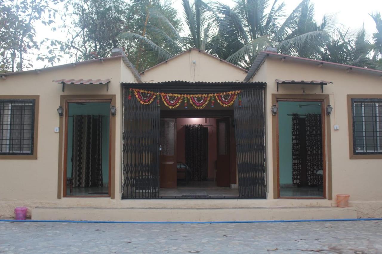 Nisarg Shrushti Farmhouse Hotel Pune Exterior photo